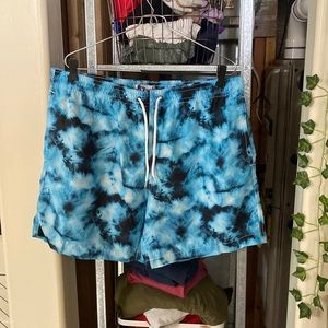 XL Trunks men’s swimming trunks tie die